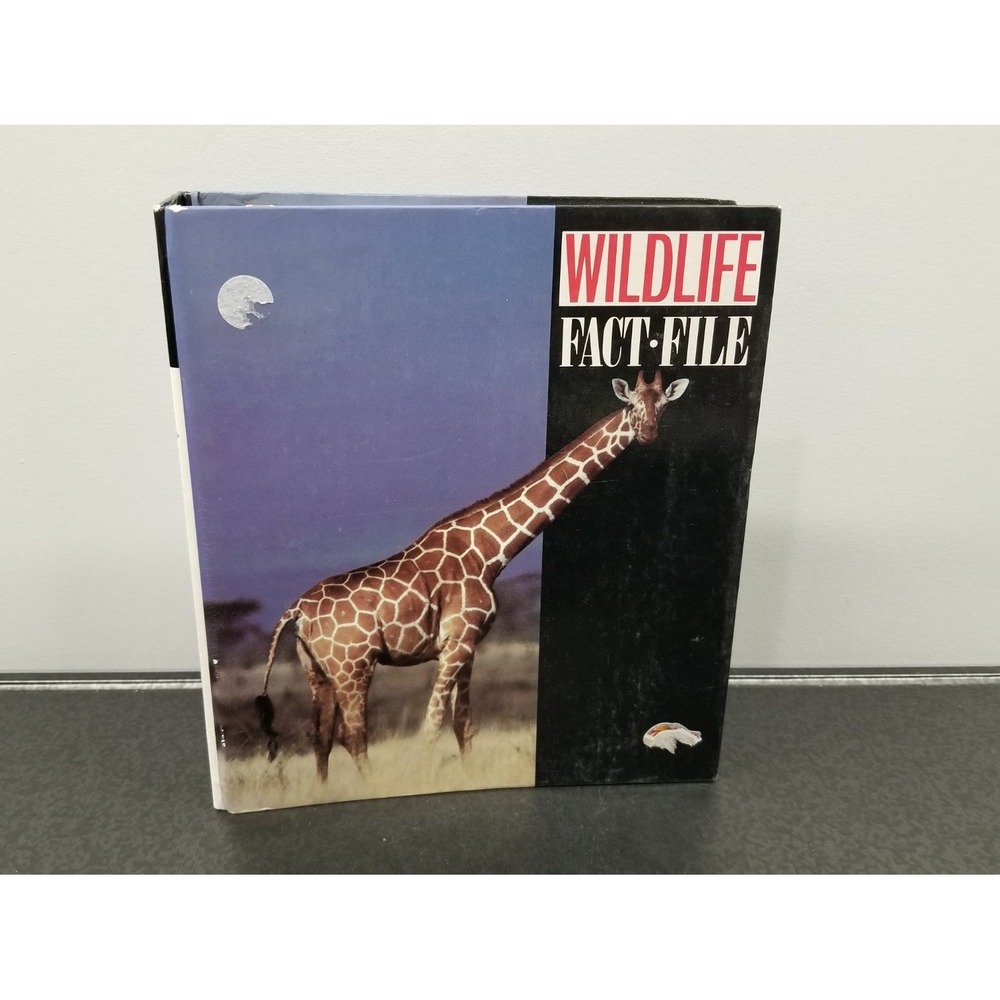 Wildlife Fact-File International Masters Publishers 3-Ring Printed In USA Bound